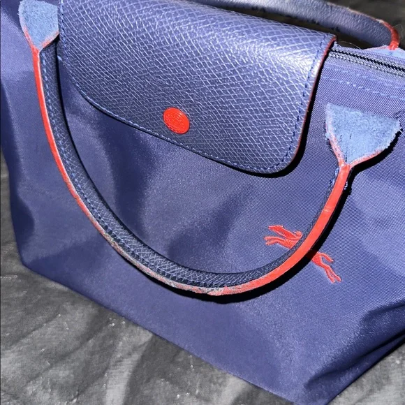 Longchamp Navy Blue zip tote with red details and silver hardware - Picture 8 of 16